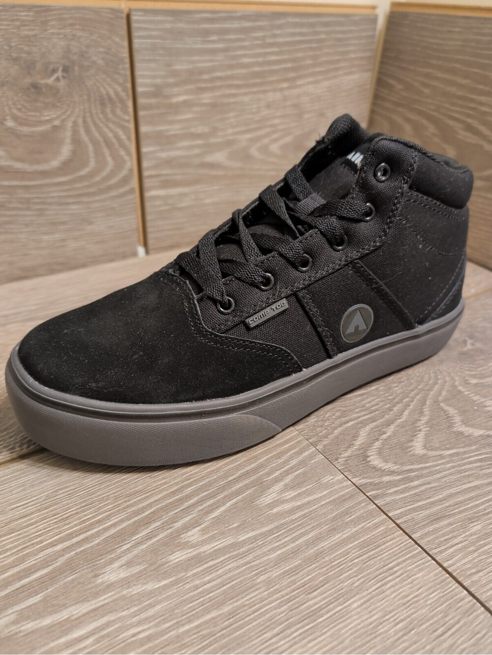 Airwalk Men's Venice Mid Composite Toe Work Shoes Black AW5040 Size 9.5 EE NIB